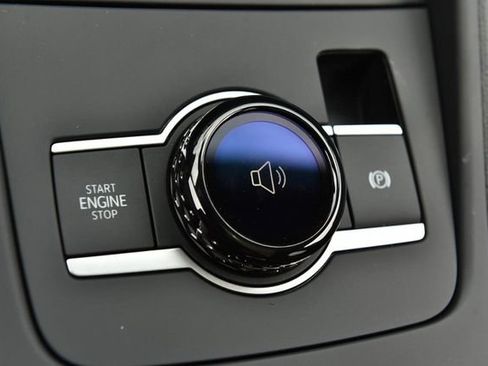 New 2026 Volkswagen Tiguan SE AWD/4WD image 17