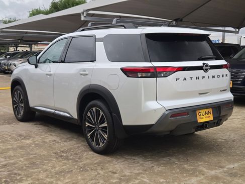 New 2026 Nissan Pathfinder Platinum w/ Cargo Package FWD image 5