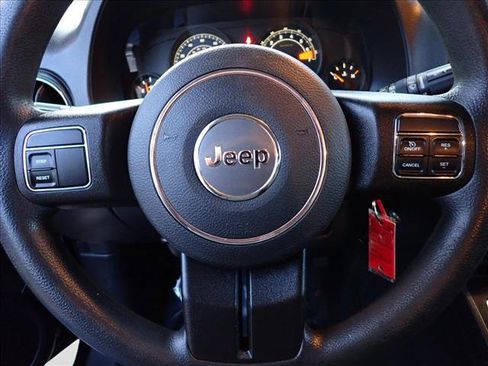 Used 2016 Jeep Patriot Sport w/ Power Value Group image 13