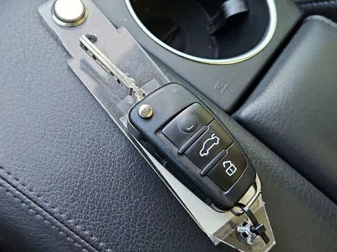 Used 2015 Audi Q7 3.0T Premium Plus w/ Premium Plus Package image 36