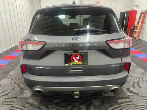 Used 2022 Ford Escape Titanium w/ Titanium Elite Package AWD/4WD image 4