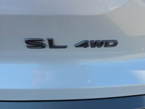 New 2026 Nissan Pathfinder SL image 6