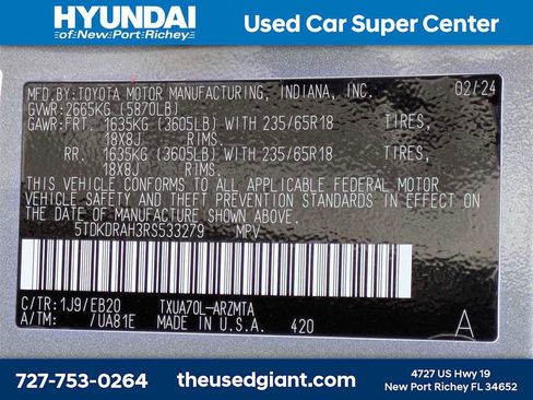 Used 2024 Toyota Highlander LE image 45