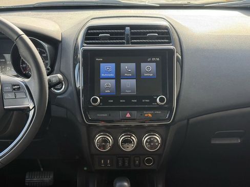 Used 2022 Mitsubishi Outlander Sport SE FWD image 14