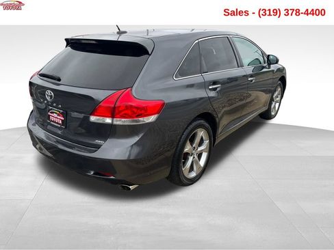 Used 2011 Toyota Venza AWD w/ Comfort Pkg image 5