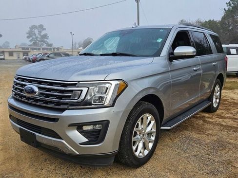 Used 2020 Ford Expedition XLT w/ Equipment Group 202A image 4