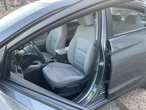 Used 2018 Hyundai Elantra Value Edition image 14