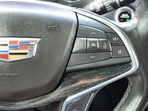 Certified 2020 Cadillac XT5 Premium Luxury FWD image 33