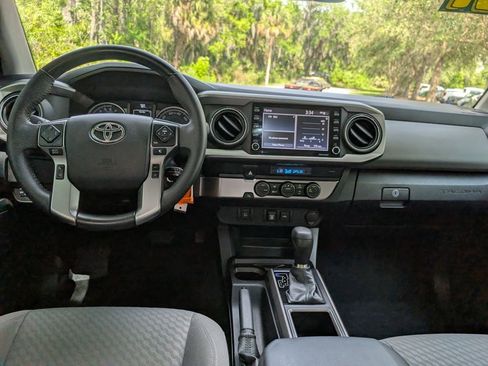 Used 2021 Toyota Tacoma SR5 RWD image 17