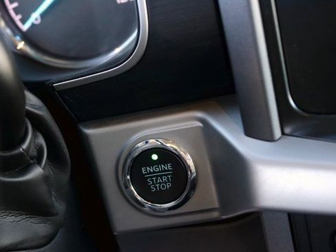 Used 2022 Ford F150 XLT w/ Equipment Group 302A High image 24