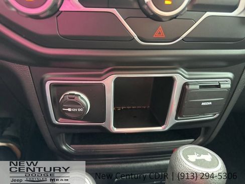 Used 2021 Jeep Wrangler Unlimited Sport image 25