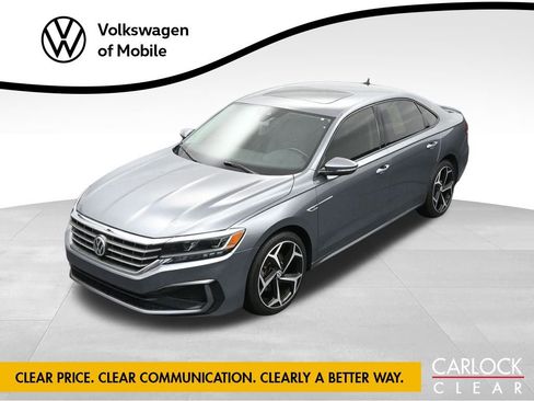 Used 2020 Volkswagen Passat 2.0T R-Line image 26