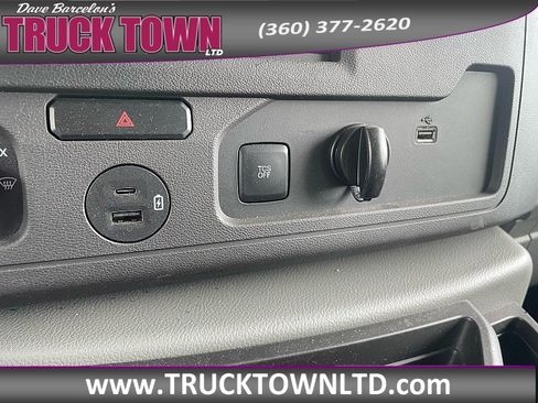 Used 2022 Ford E-450 and Econoline 450 Super Duty w/ Motorhome Prep Package RWD image 31