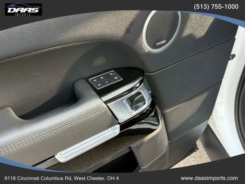 Used 2017 Land Rover Range Rover HSE image 16