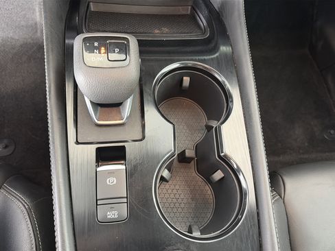 Used 2023 Nissan Rogue SL w/ SL Premium Package image 28