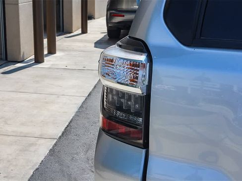 Used 2022 Toyota 4Runner SR5 image 8