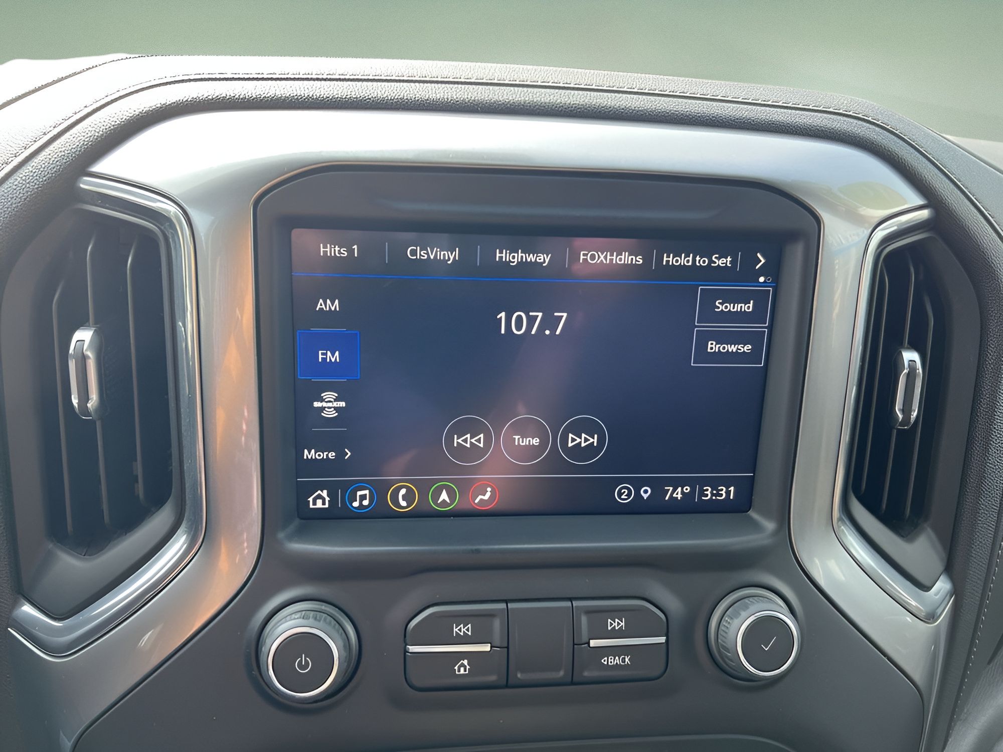 Certified 2022 Chevrolet Silverado 1500 LTZ AWD/4WD image 13