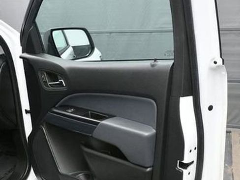 Used 2022 Chevrolet Colorado Z71 w/ Safety Package image 20