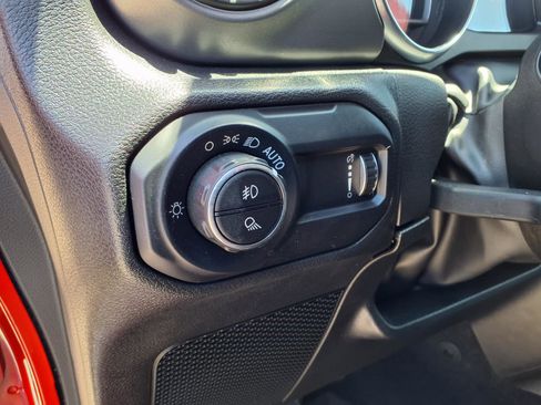 Used 2023 Jeep Gladiator Sport AWD/4WD image 15