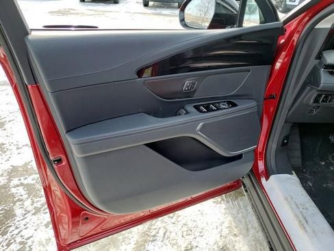 New 2026 Lincoln Nautilus Premier image 12