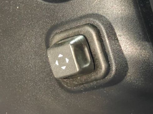 Used 2016 Chevrolet Tahoe LTZ AWD/4WD image 16