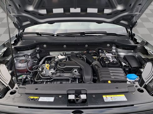 New 2025 Volkswagen Taos S image 28