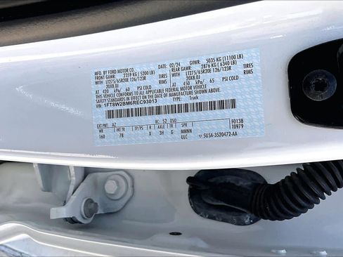 Used 2024 Ford F250 Platinum AWD/4WD image 37