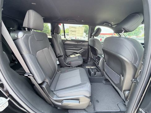 New 2026 Jeep Grand Cherokee L Laredo RWD image 25