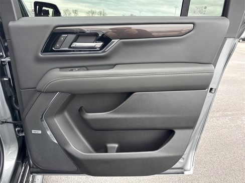 New 2026 GMC Yukon XL Elevation image 37