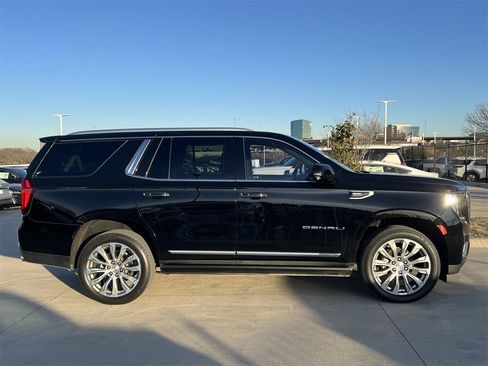 Used 2023 GMC Yukon Denali w/ LPO, Floor Liner Package image 3