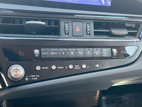 Used 2023 Lexus ES 350 w/ Accessory Package (Z1) FWD image 22