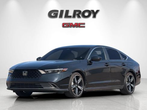 Used 2024 Honda Accord Sport image 7