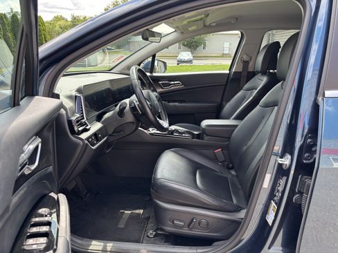 Used 2023 Kia Sportage EX AWD/4WD image 13