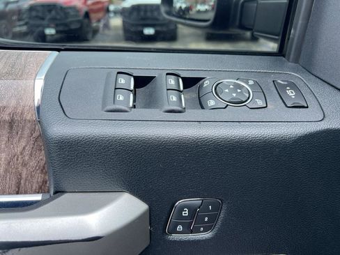 Used 2019 Ford F350 Lariat w/ Lariat Value Package image 18