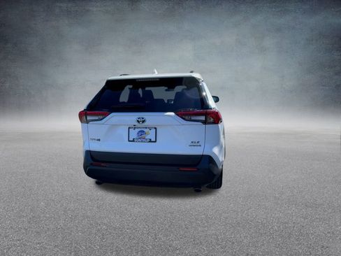 Used 2024 Toyota RAV4 XLE image 20