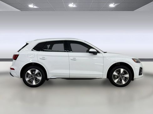 Used 2023 Audi Q5 2.0T Premium w/ Convenience Package AWD/4WD image 8