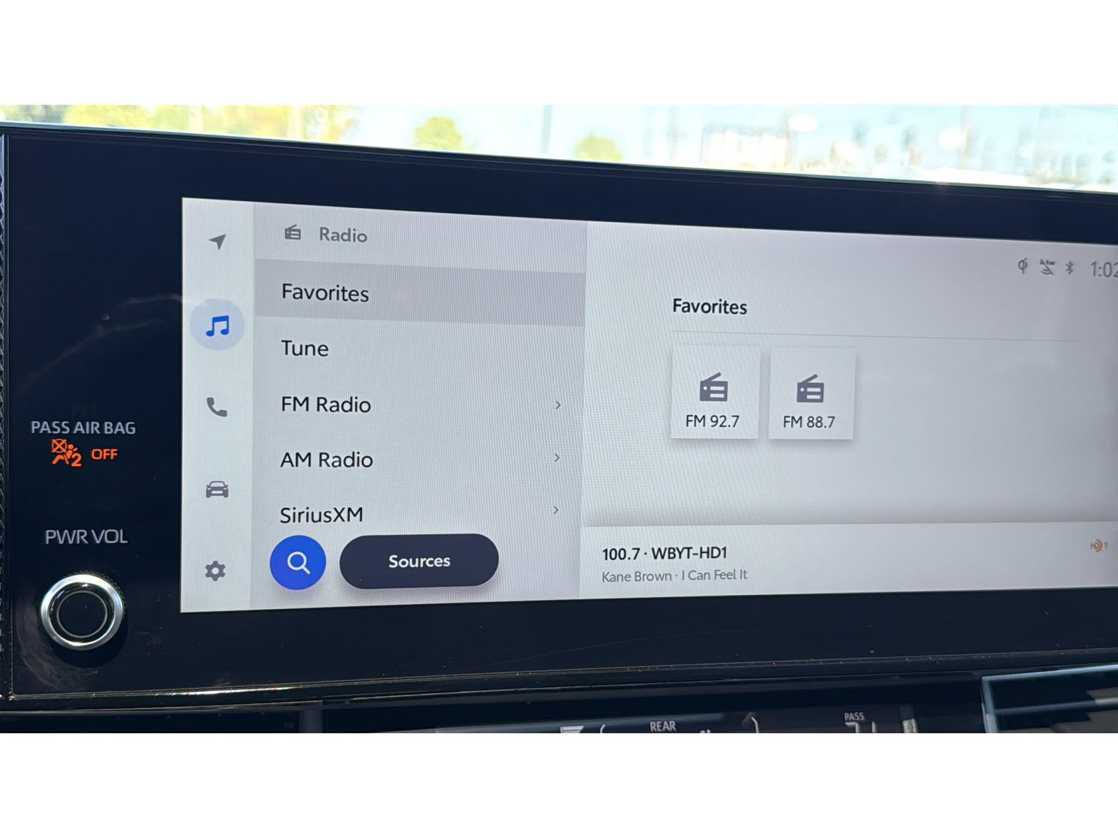 Certified 2025 Toyota Sienna XLE FWD image 19