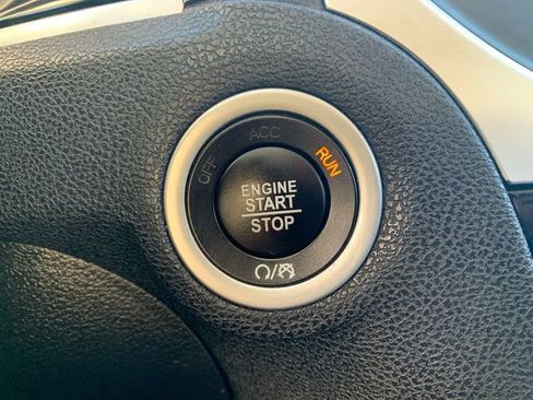 Used 2023 Chrysler 300 Touring w/ Sport Appearance Package image 30