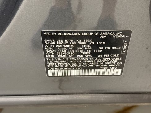 Used 2025 Volkswagen Atlas Cross Sport SE AWD/4WD image 11