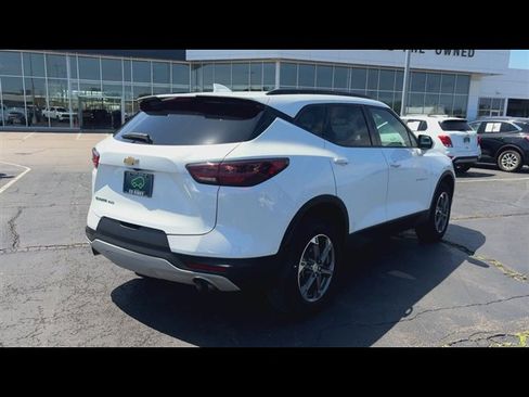 Used 2025 Chevrolet Blazer LT w/ Convenience Package AWD/4WD image 8