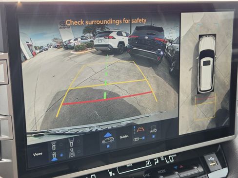 Used 2025 Toyota Sequoia Limited image 19