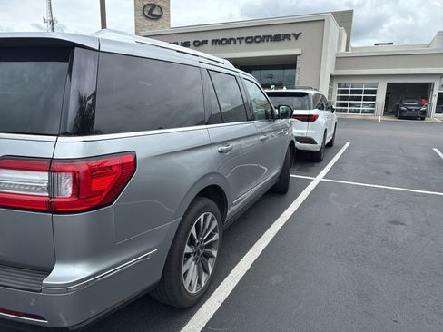 Used 2021 Lincoln Navigator Reserve w/ Luxury Package AWD/4WD image 7