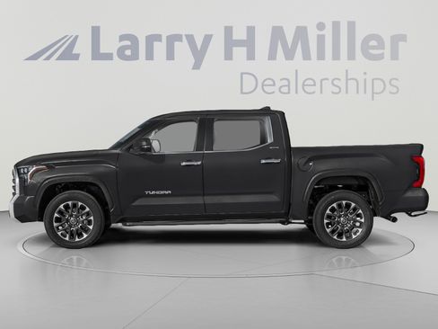 Used 2024 Toyota Tundra Limited AWD/4WD image 3