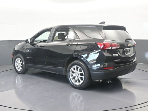 Used 2024 Chevrolet Equinox LS w/ Driver Confidence II Package image 4