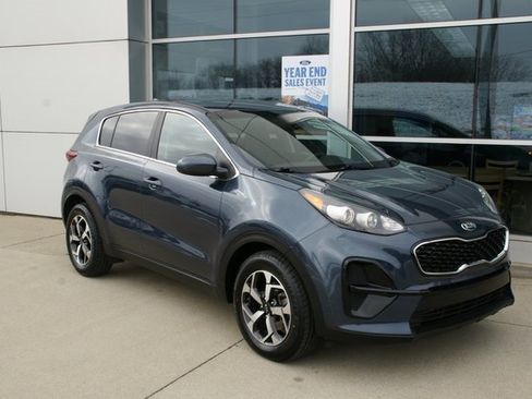Used 2022 Kia Sportage LX image 7