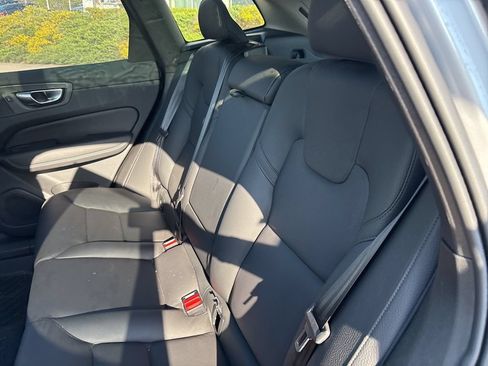 Certified 2025 Volvo XC60 B5 Plus AWD/4WD image 30