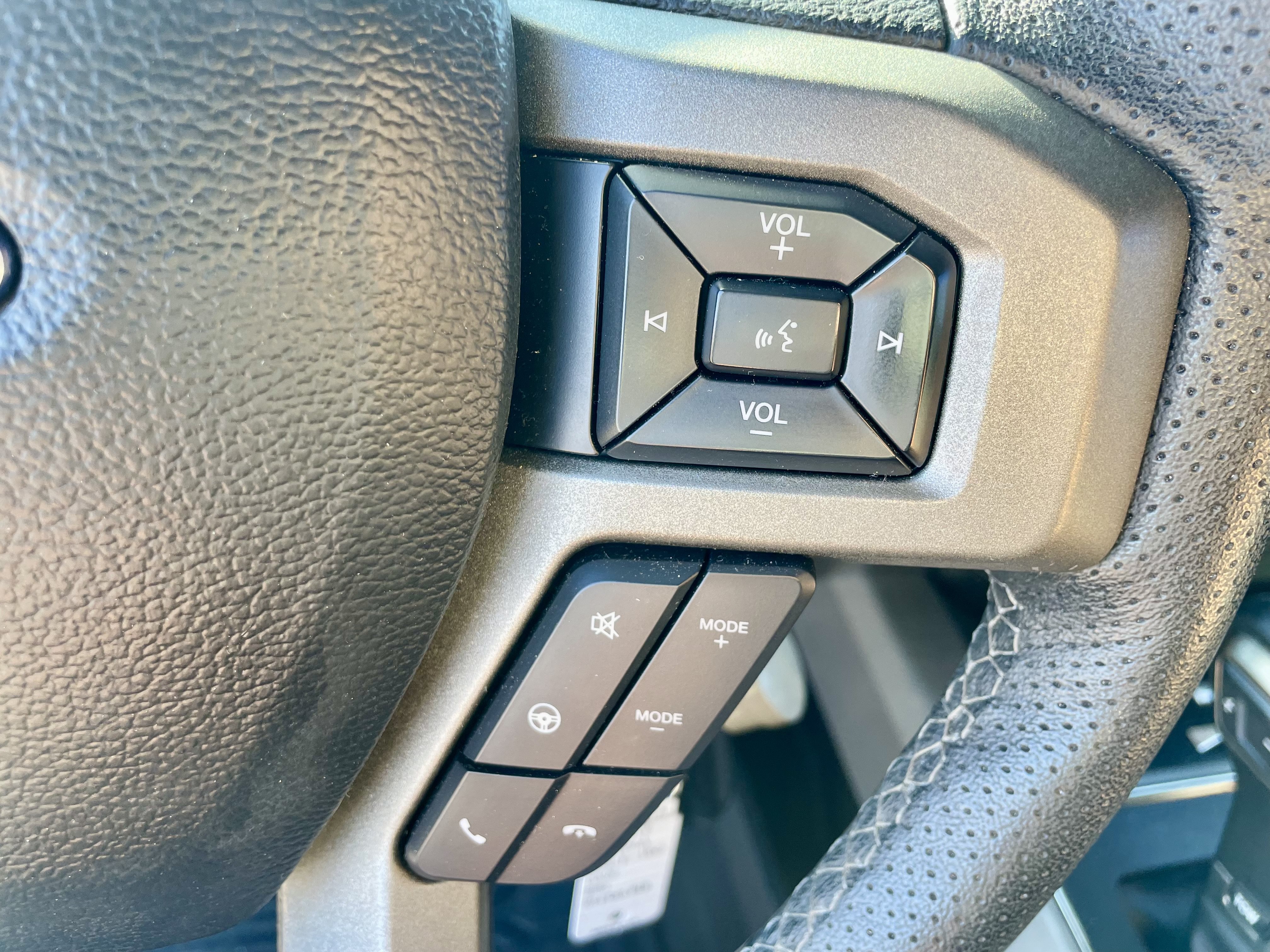 Used 2018 Ford F150 Raptor w/ Equipment Group 801A Mid AWD/4WD image 17