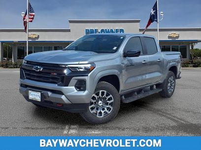 Used 2024 Chevrolet Colorado Z71 w/ Z71 Convenience Package 2
