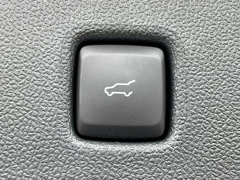 New 2024 Ford Escape SE w/ PHEV Premium Package image 34