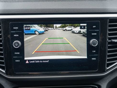 Certified 2023 Volkswagen Atlas SE FWD image 24